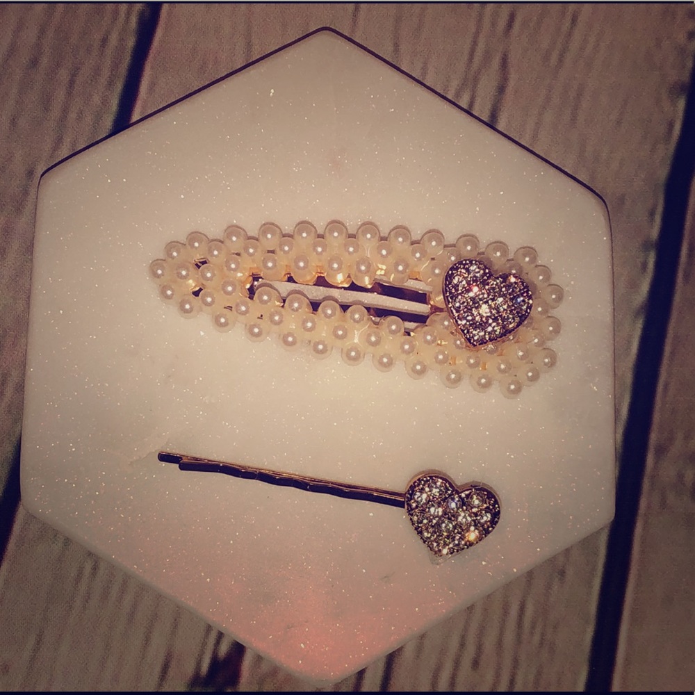 Pearl with Heart Hair Clips